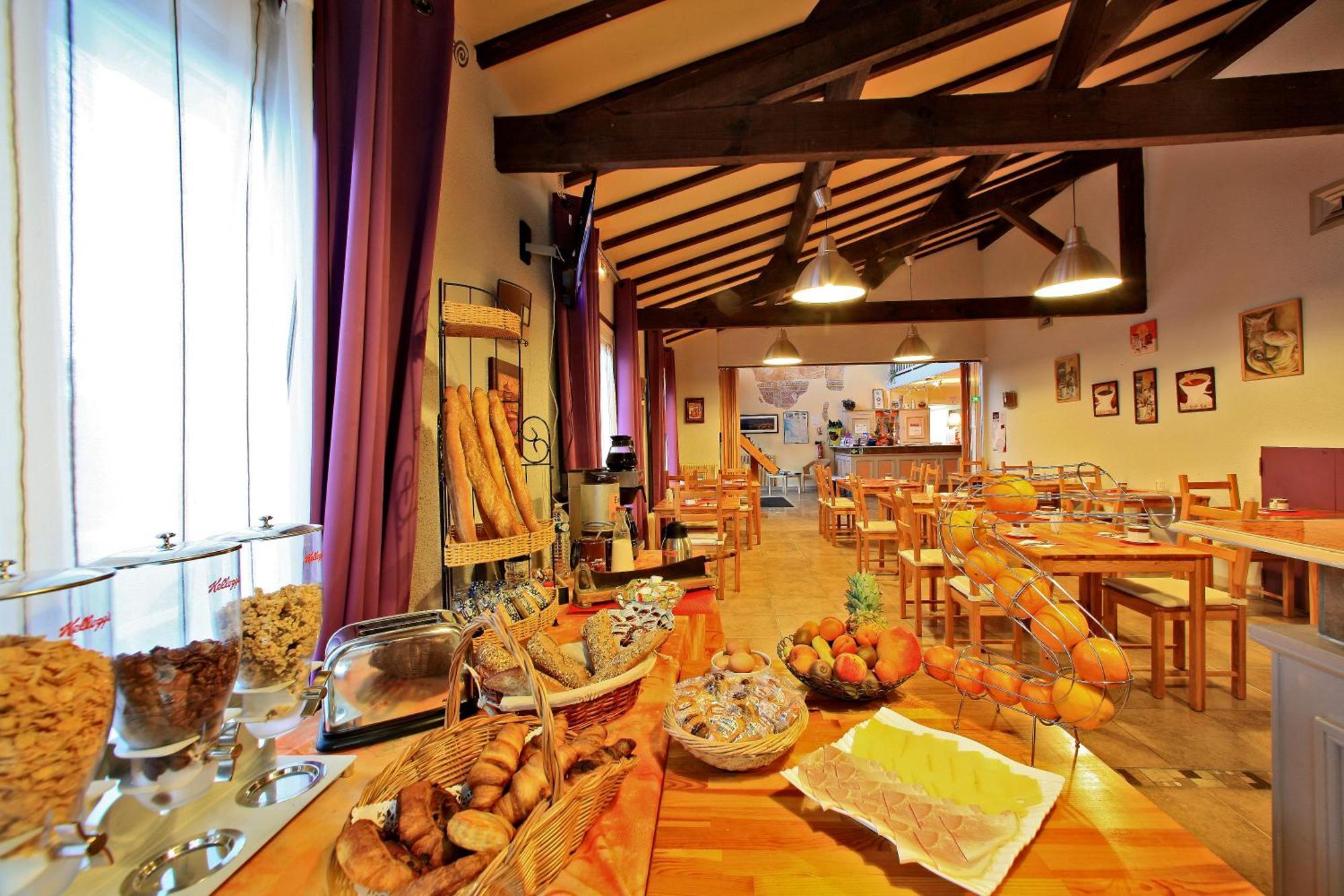 Contact Hotel O'Nice Saintes Εξωτερικό φωτογραφία