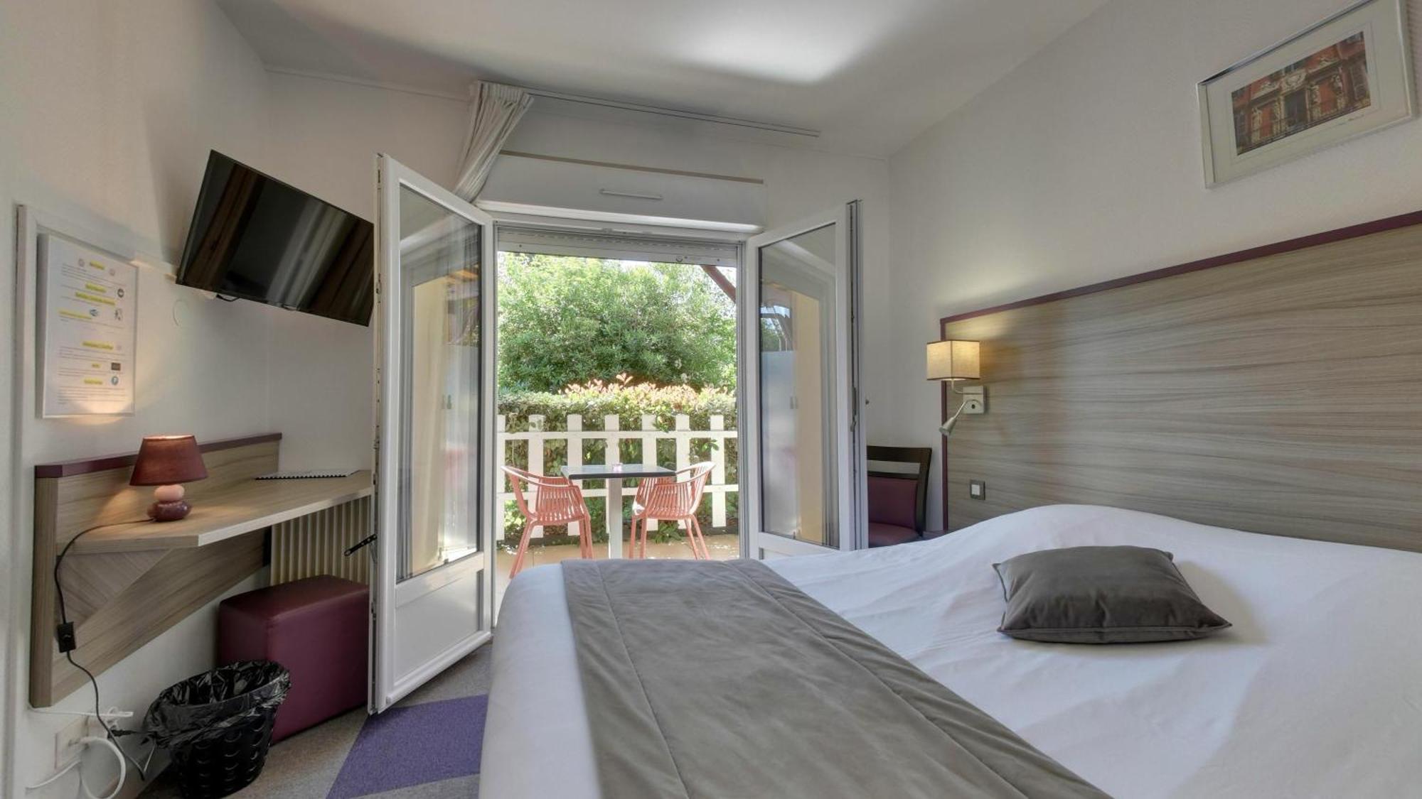 Contact Hotel O'Nice Saintes Εξωτερικό φωτογραφία