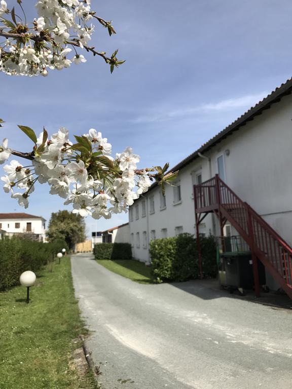 Contact Hotel O'Nice Saintes Εξωτερικό φωτογραφία