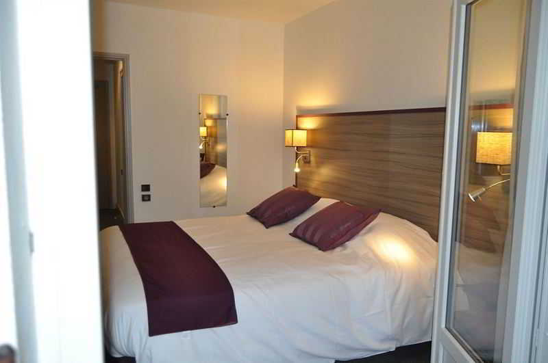 Contact Hotel O'Nice Saintes Εξωτερικό φωτογραφία